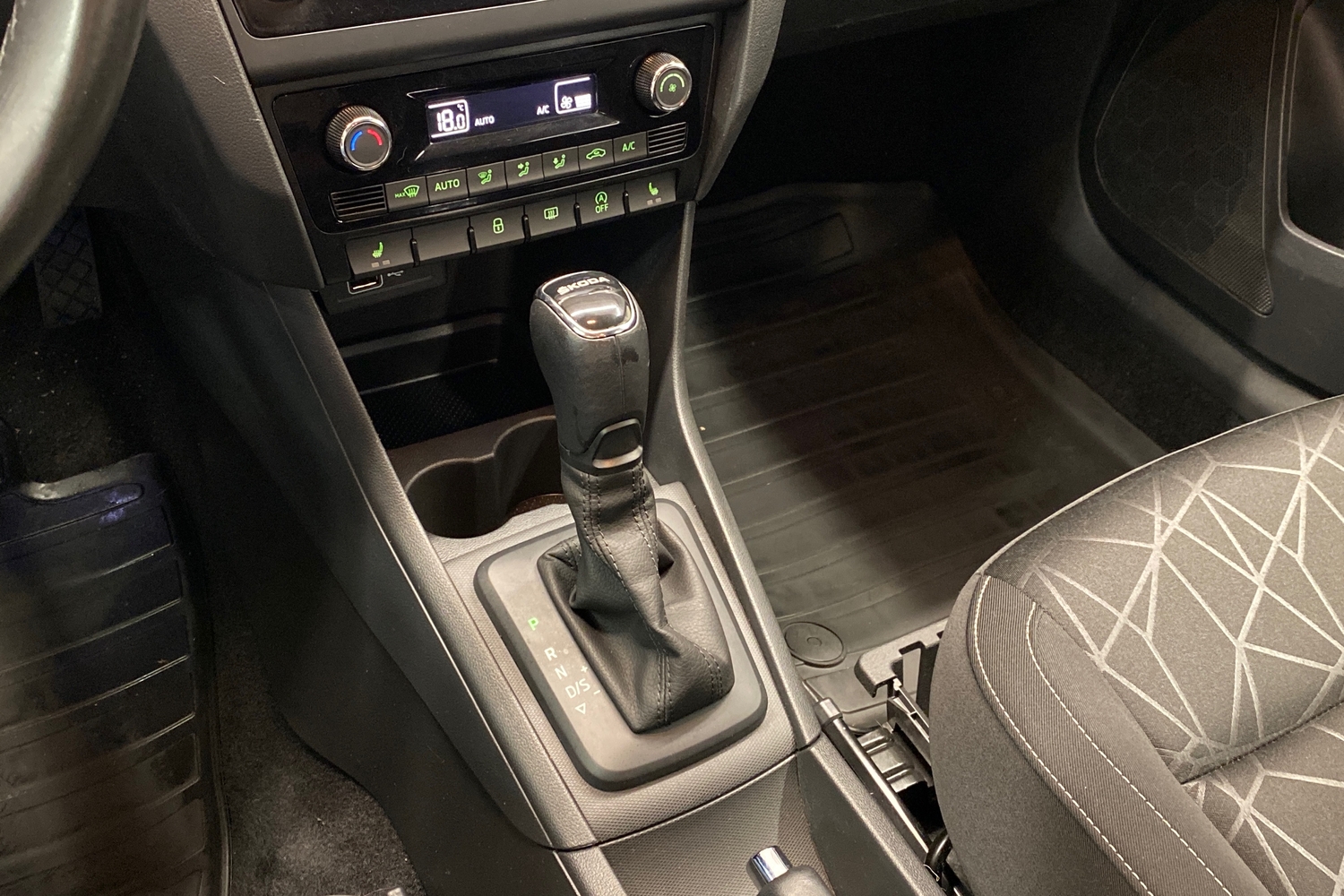 Skoda Rapid vaihtoauto