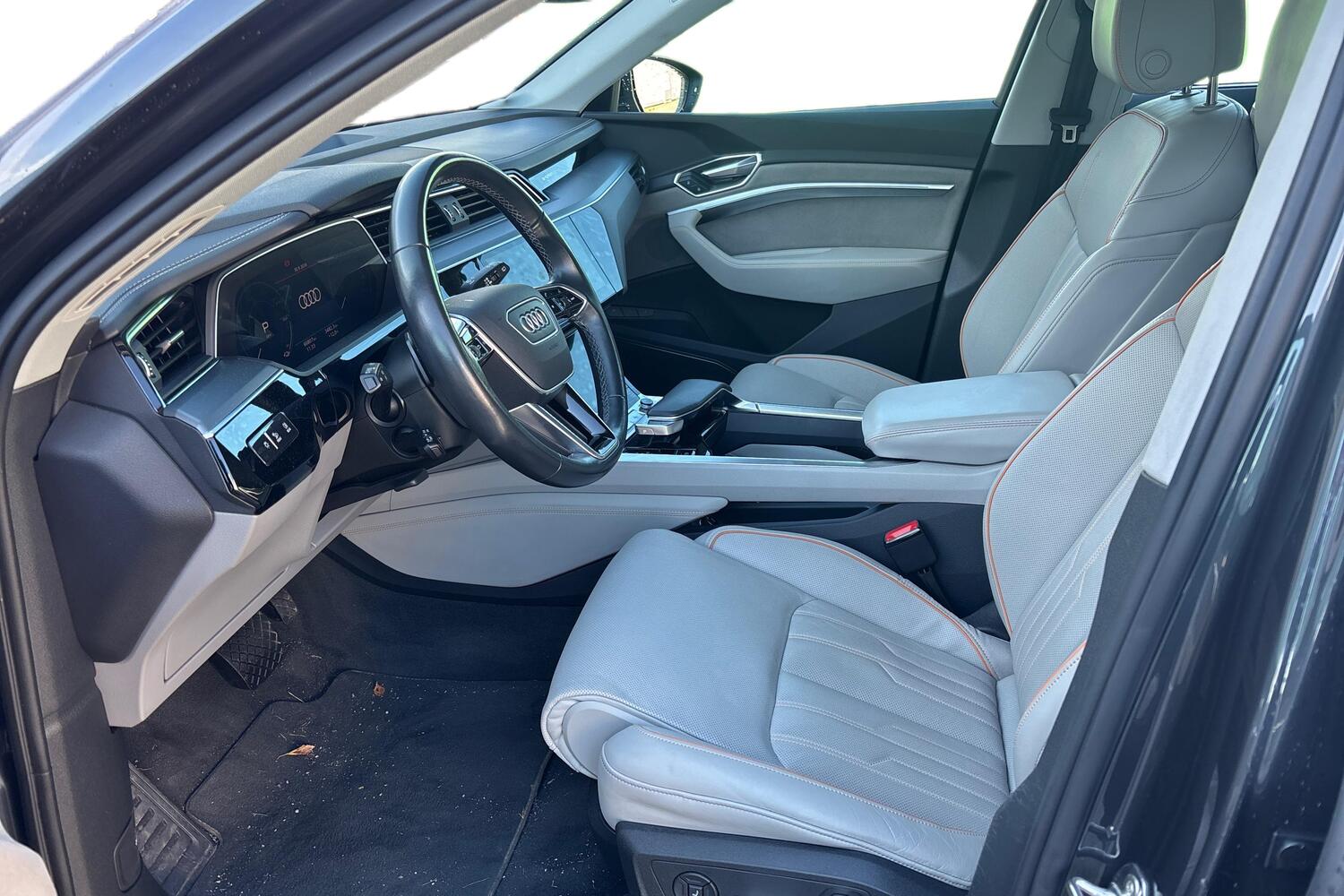 Audi Q8 e-tron vaihtoauto