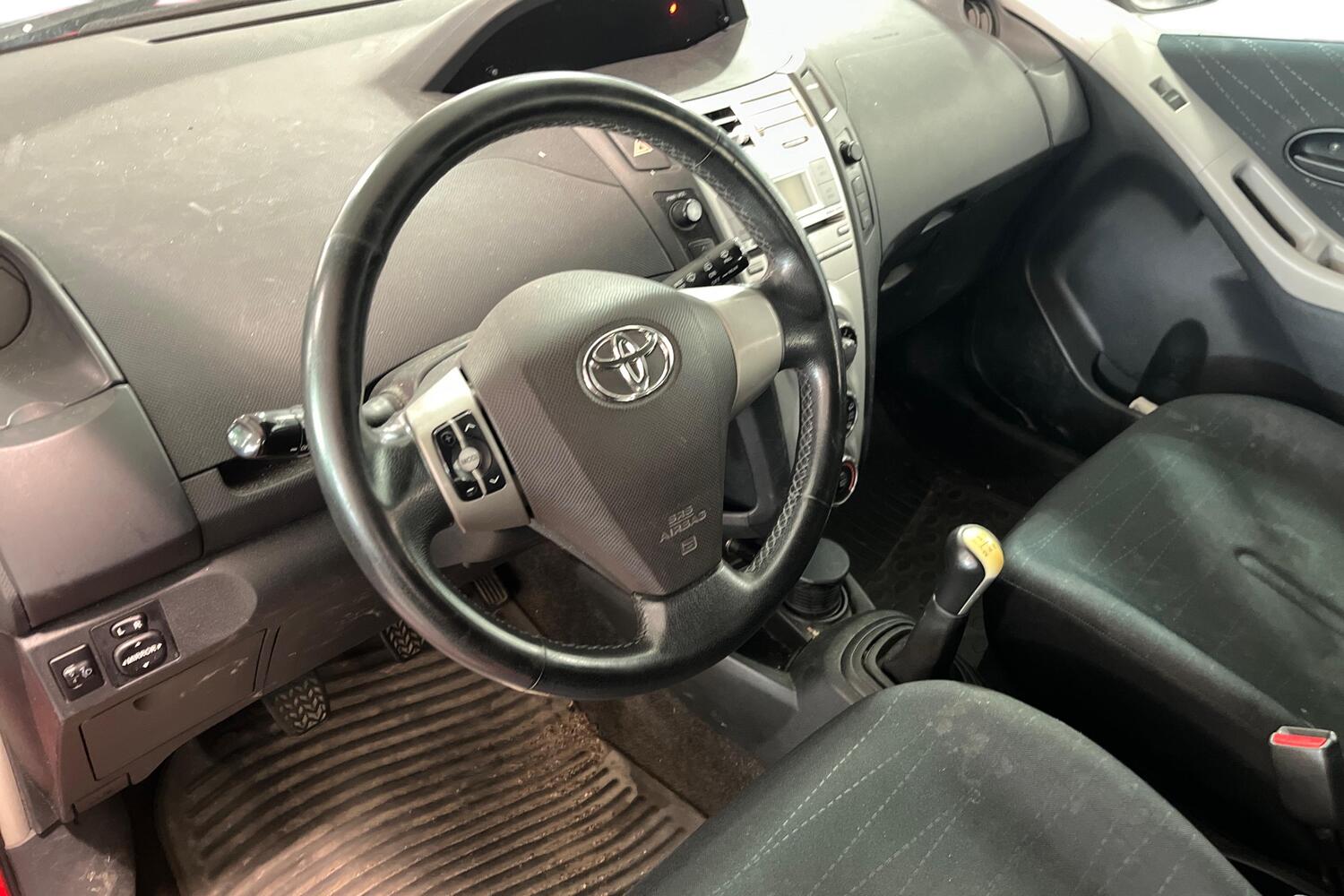 Toyota Yaris vaihtoauto