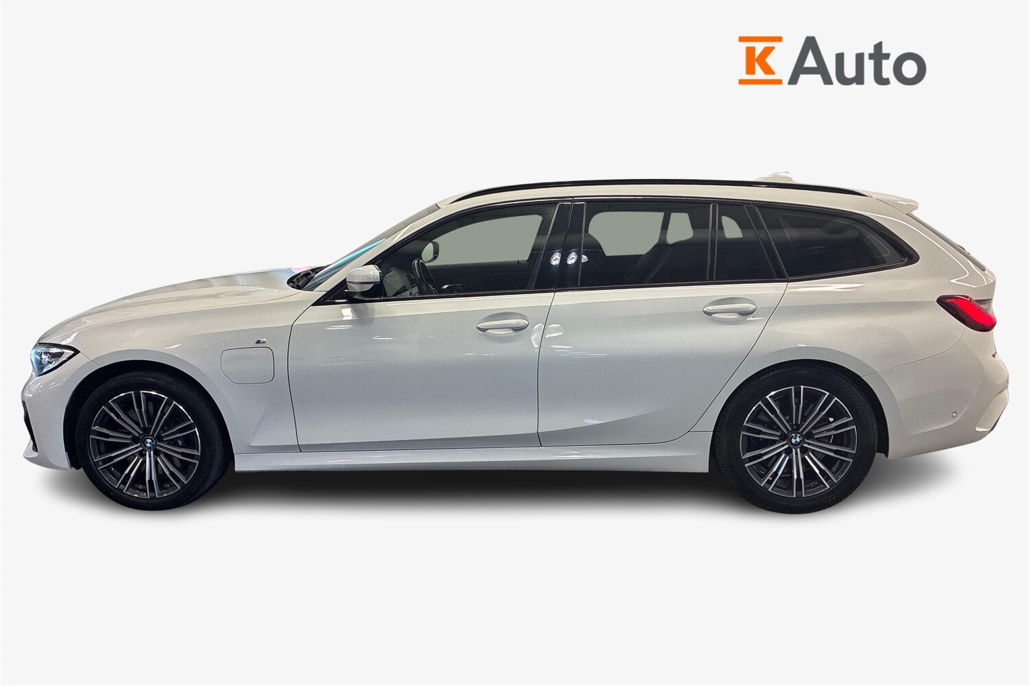 BMW 330 vaihtoauto