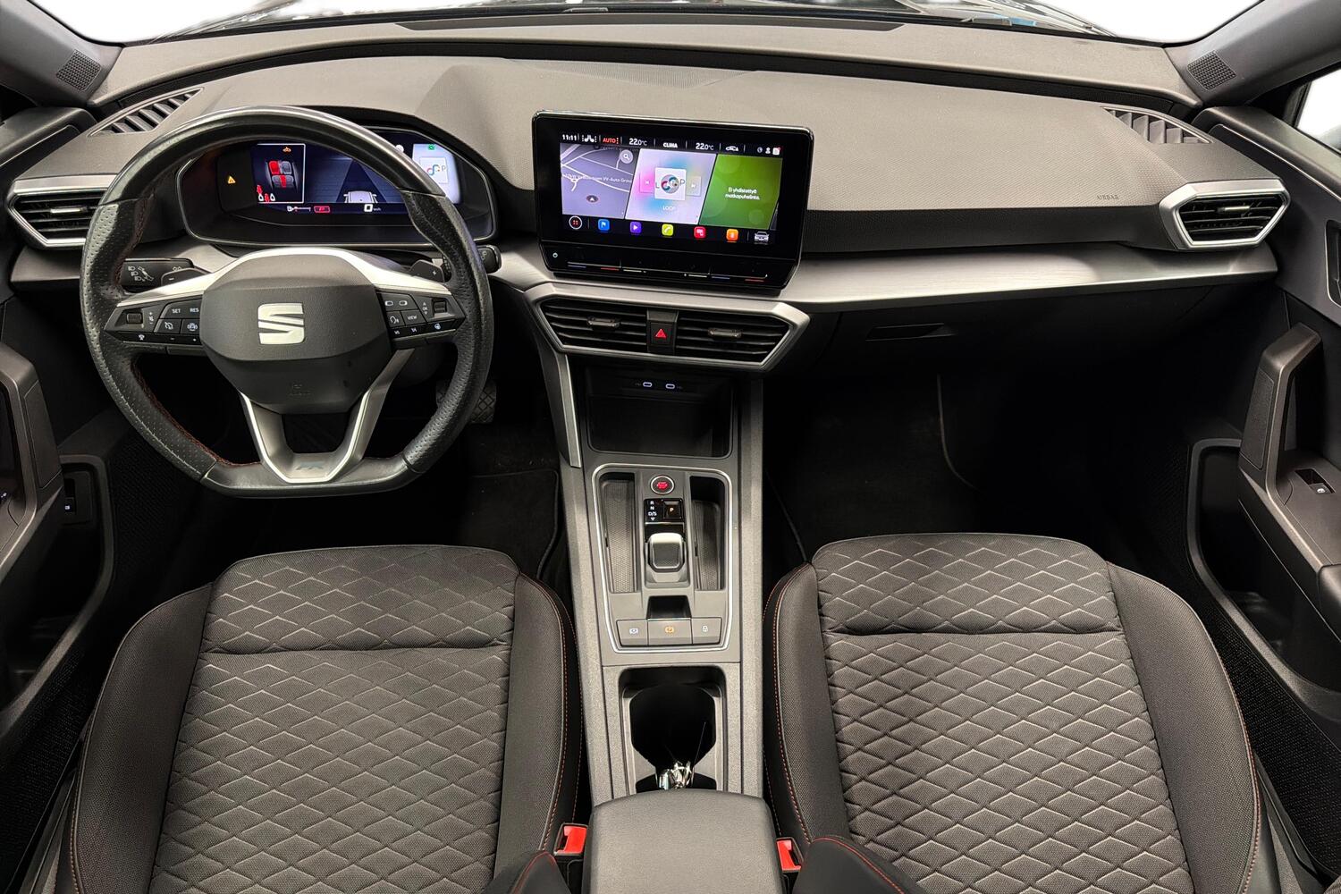 SEAT Leon Sportstourer vaihtoauto