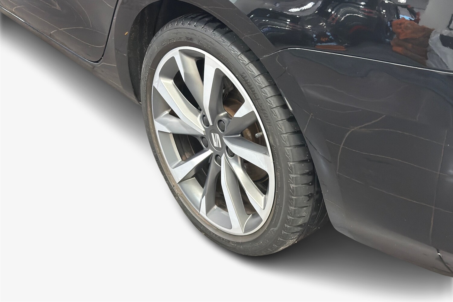 SEAT Leon Sportstourer vaihtoauto