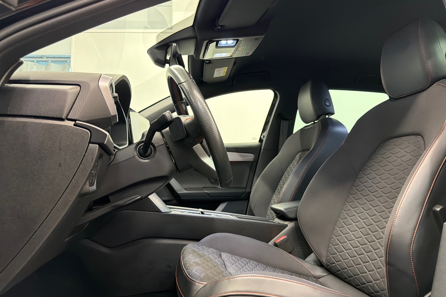 SEAT Leon Sportstourer vaihtoauto