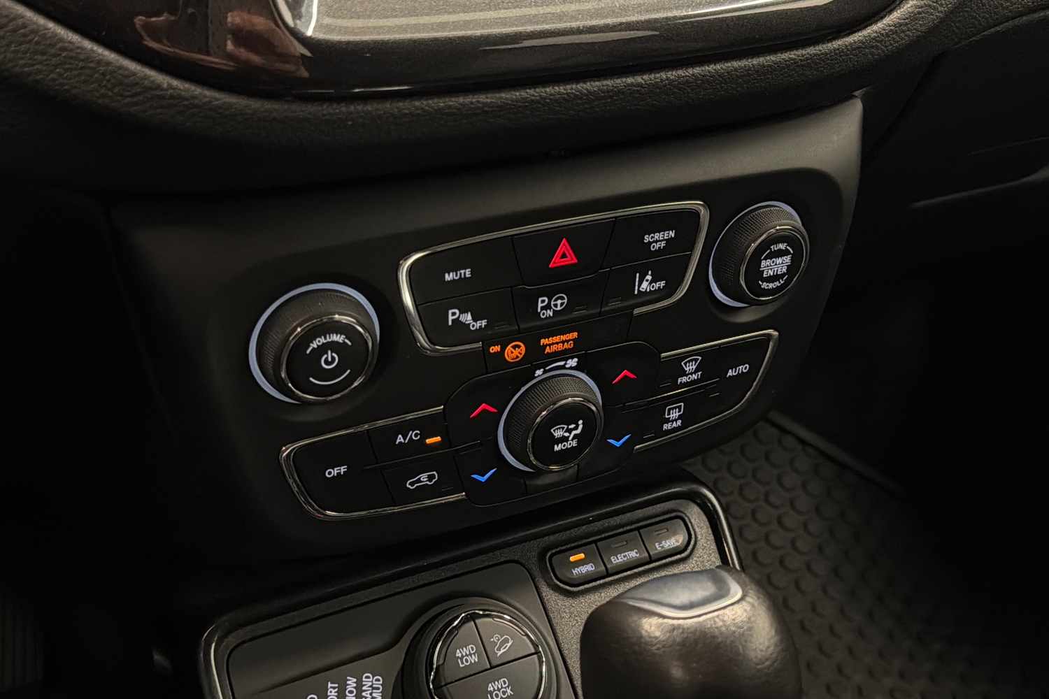 Jeep Compass vaihtoauto