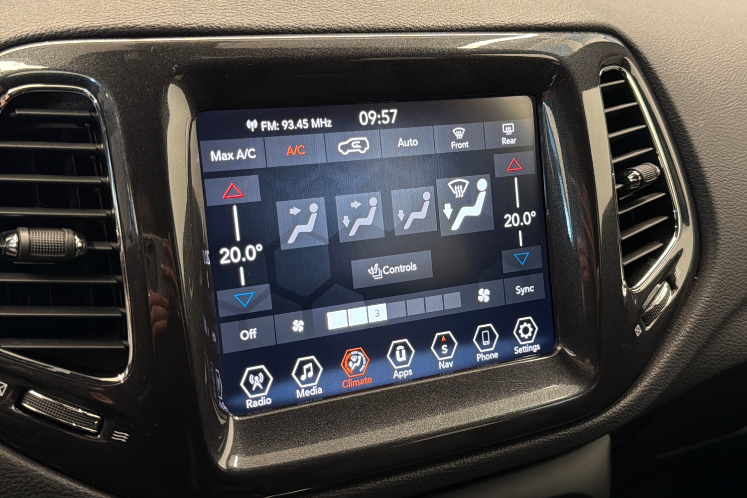 Jeep Compass vaihtoauto