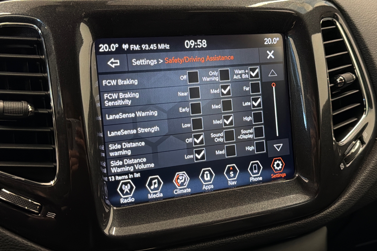 Jeep Compass vaihtoauto