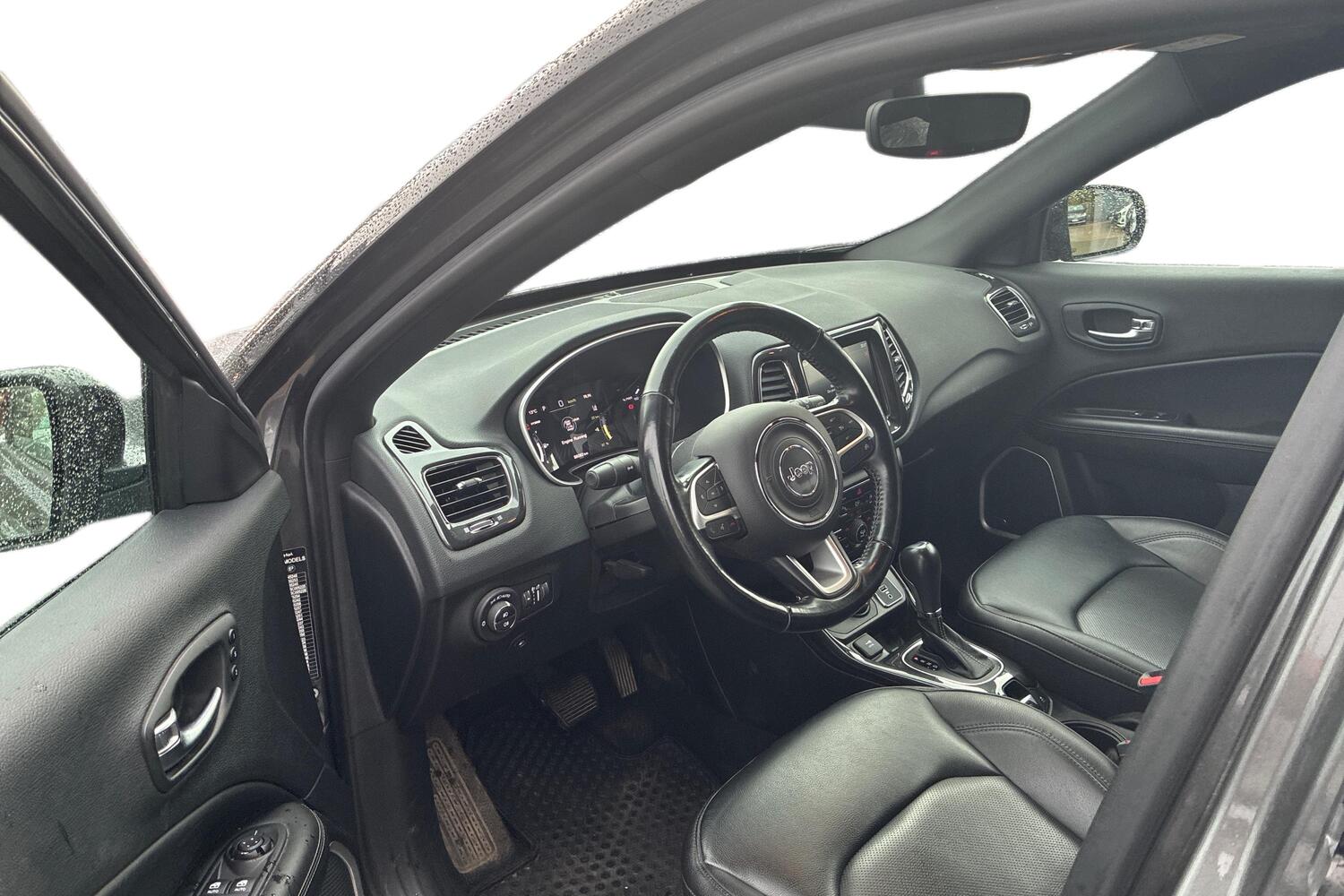 Jeep Compass vaihtoauto