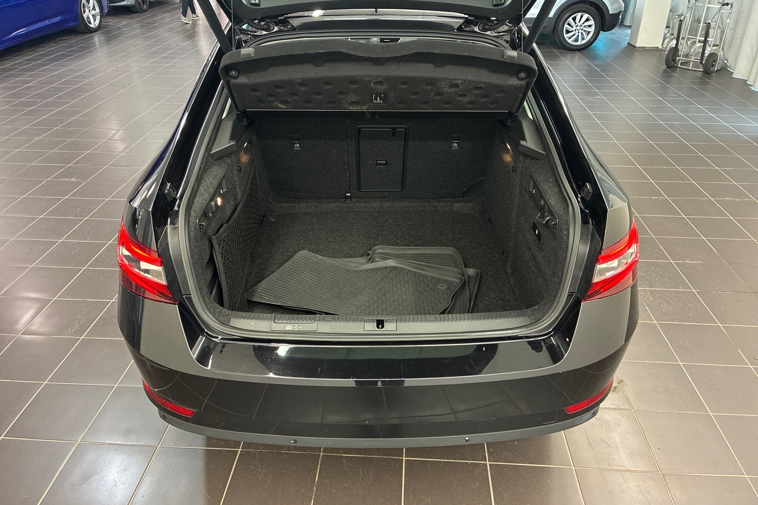 Skoda Superb vaihtoauto