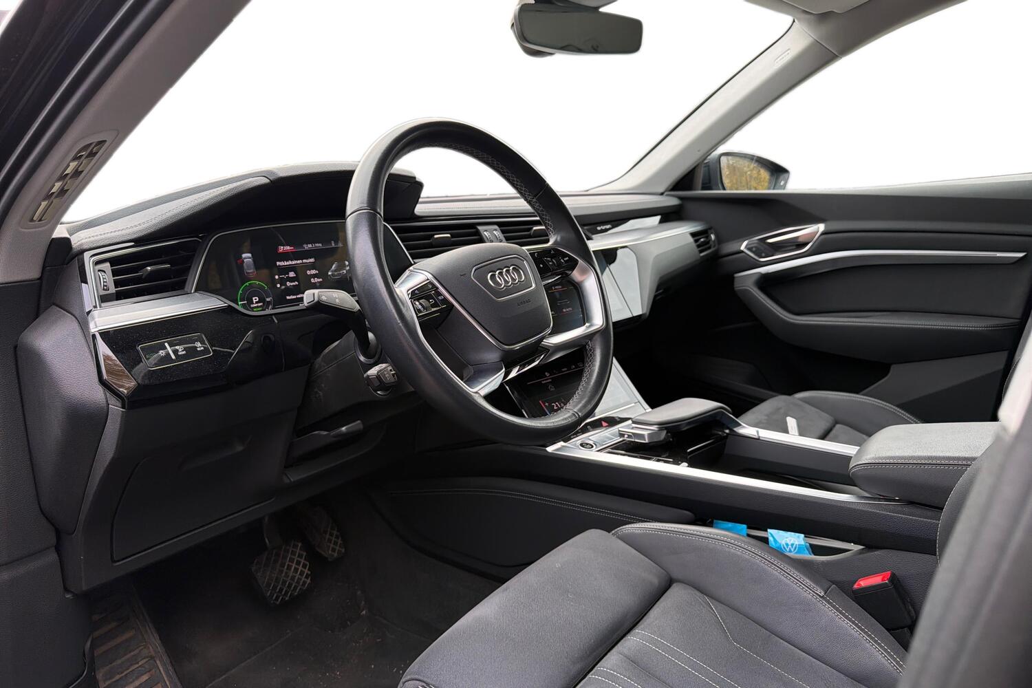 Audi Q8 e-tron vaihtoauto