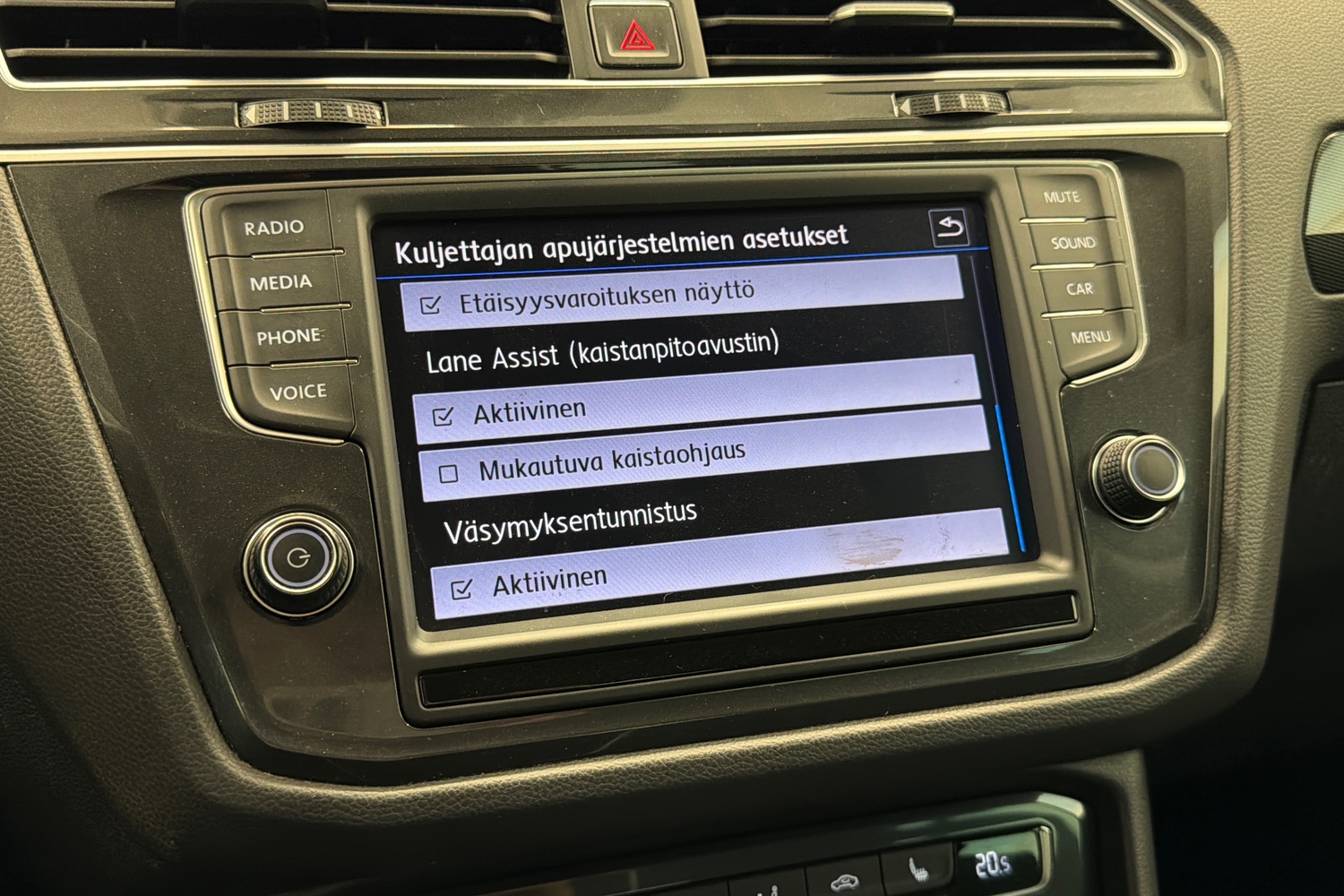 Volkswagen Tiguan vaihtoauto