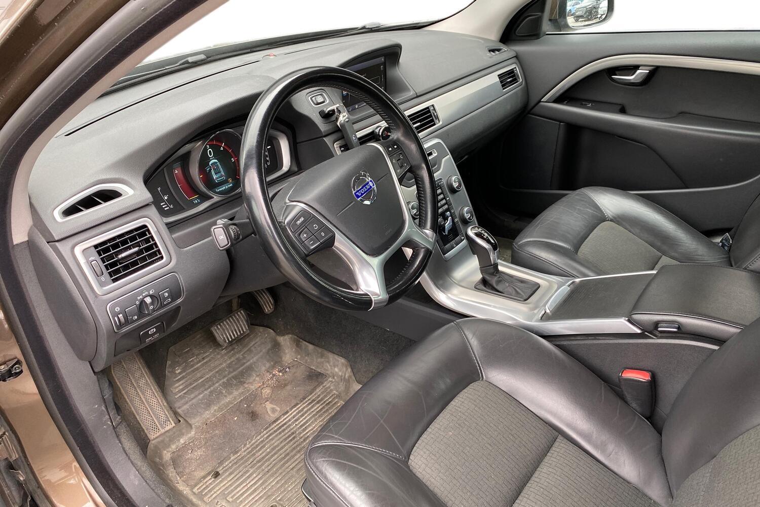 Volvo V70 vaihtoauto