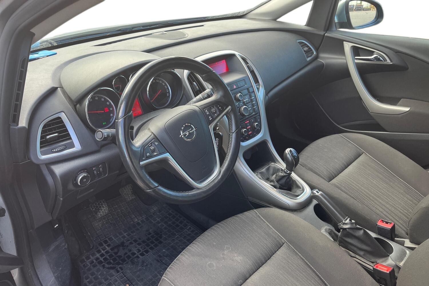 Opel Astra vaihtoauto