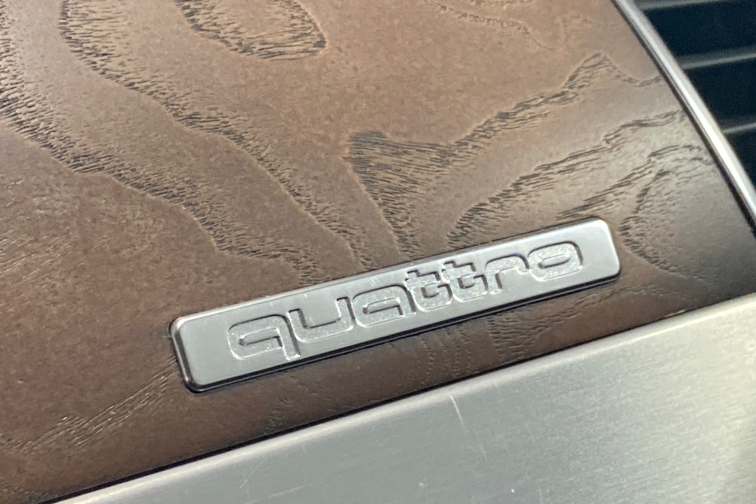 Audi A8 vaihtoauto