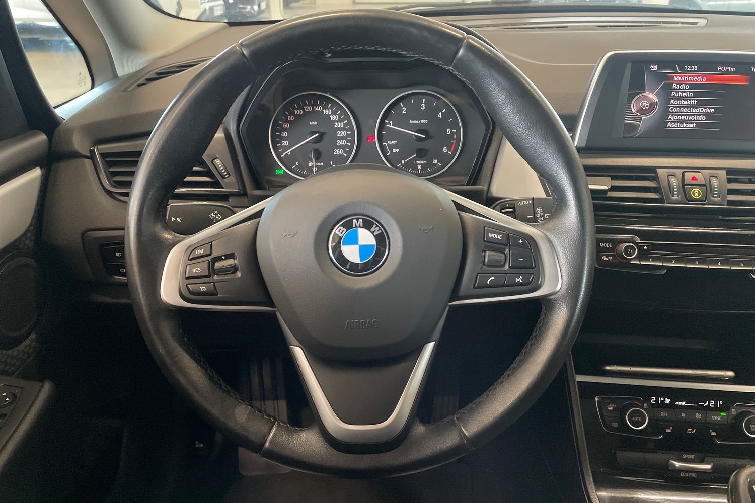 BMW 218 vaihtoauto
