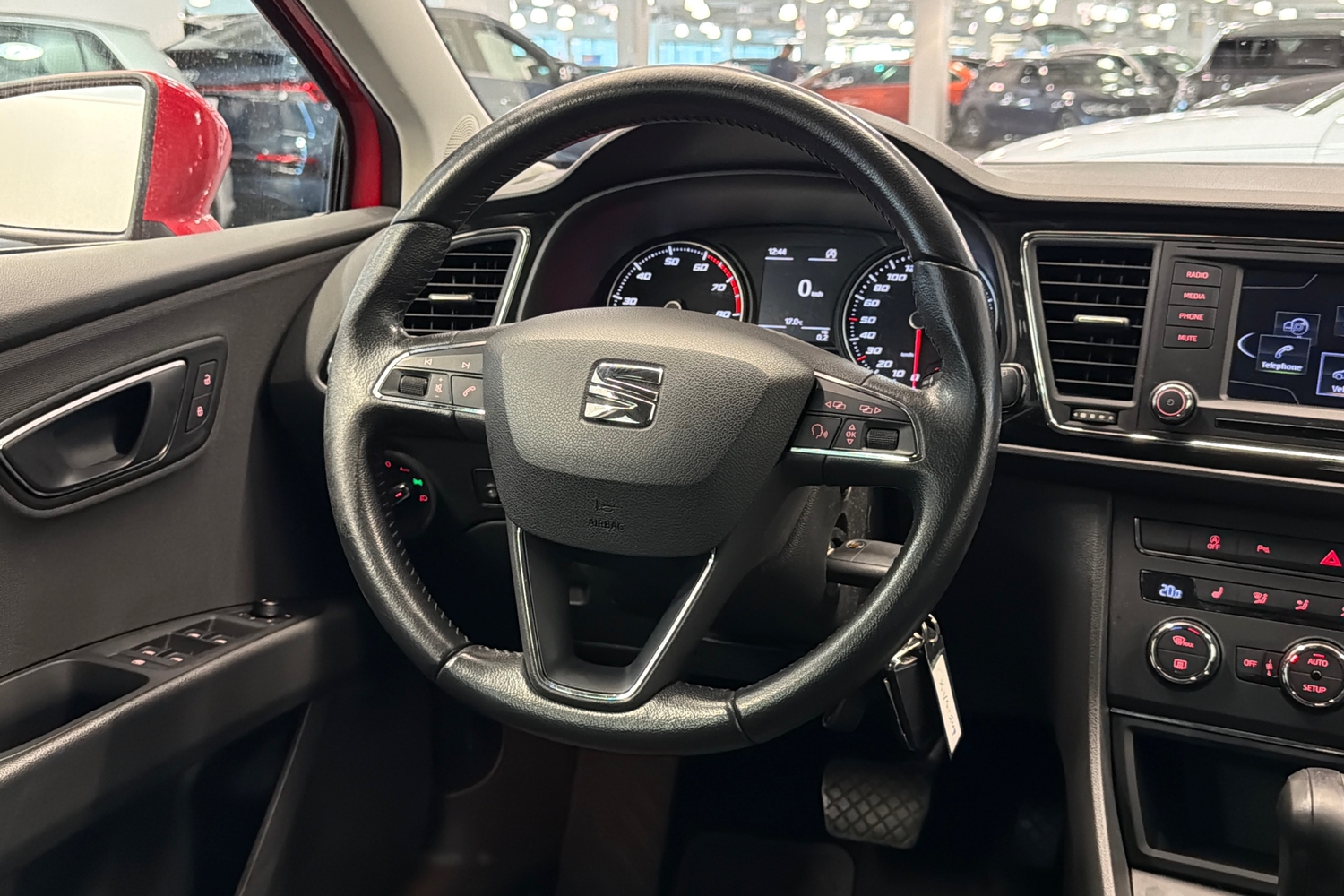 SEAT Leon ST vaihtoauto