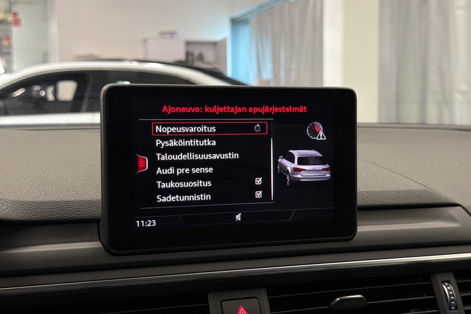 Audi A4 vaihtoauto