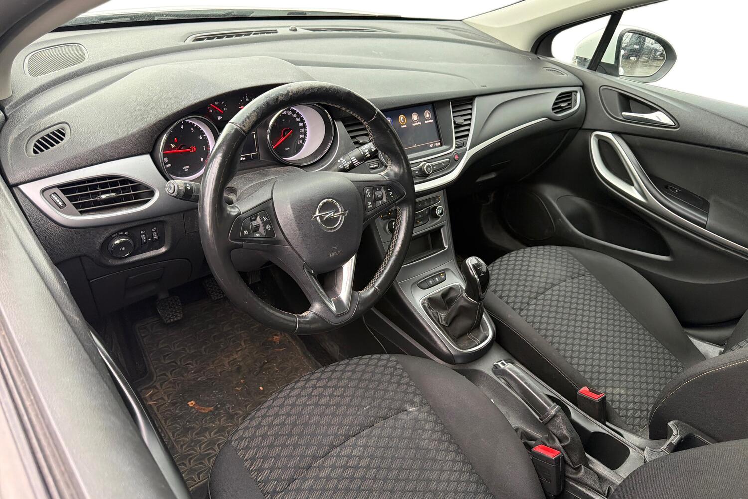 Opel Astra vaihtoauto