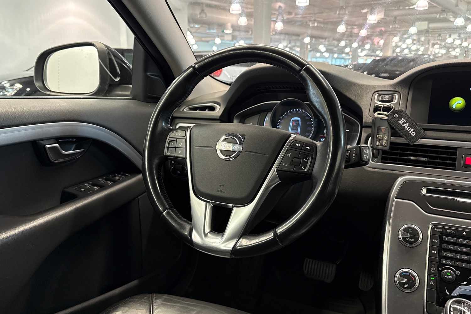 Volvo V70 vaihtoauto