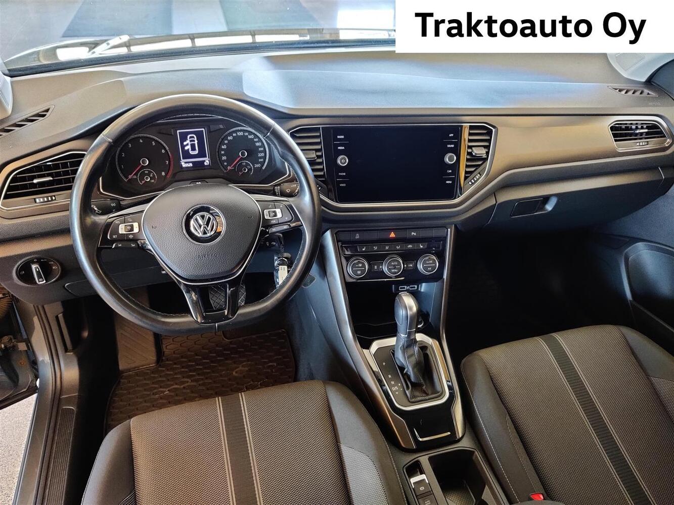 Volkswagen T-Roc vaihtoauto