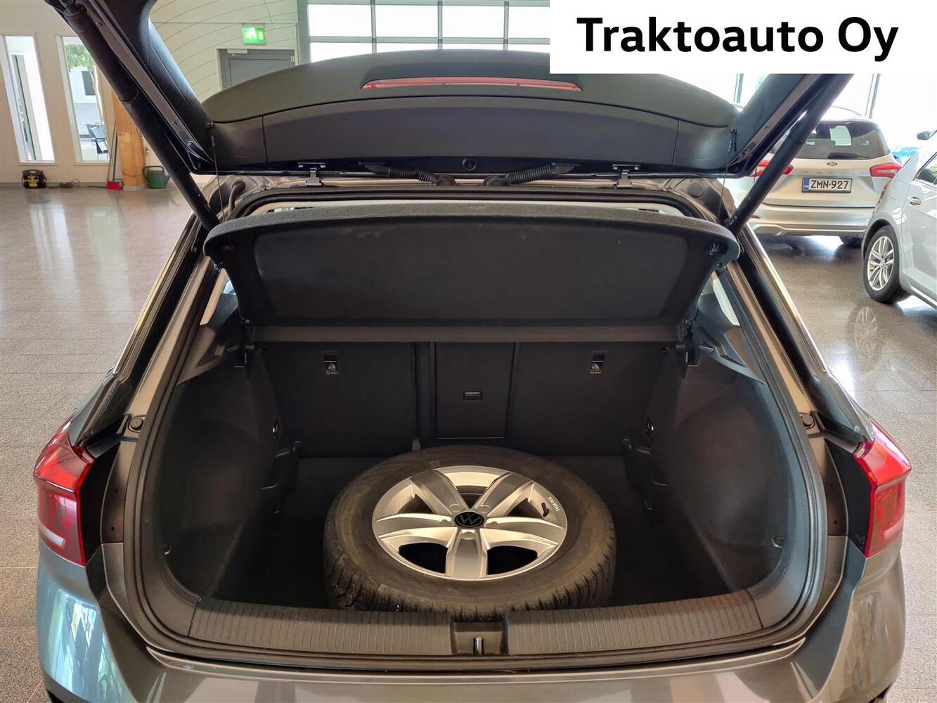 Volkswagen T-Roc vaihtoauto