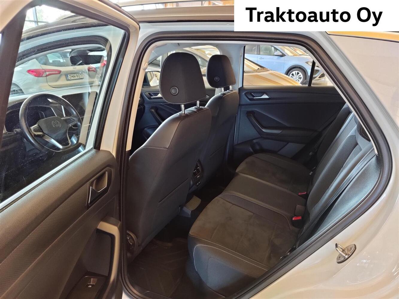 Volkswagen T-Roc vaihtoauto