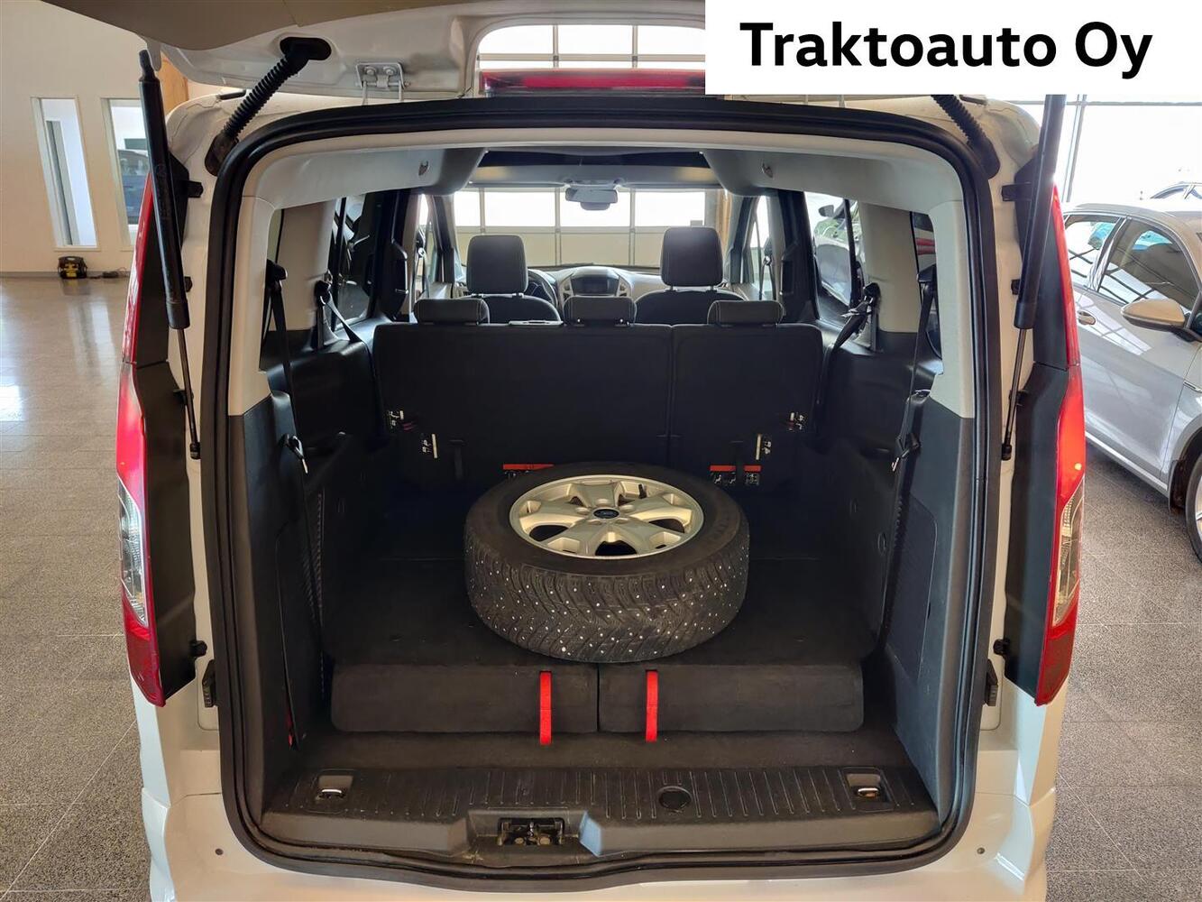 Ford Grand Tourneo Connect vaihtoauto