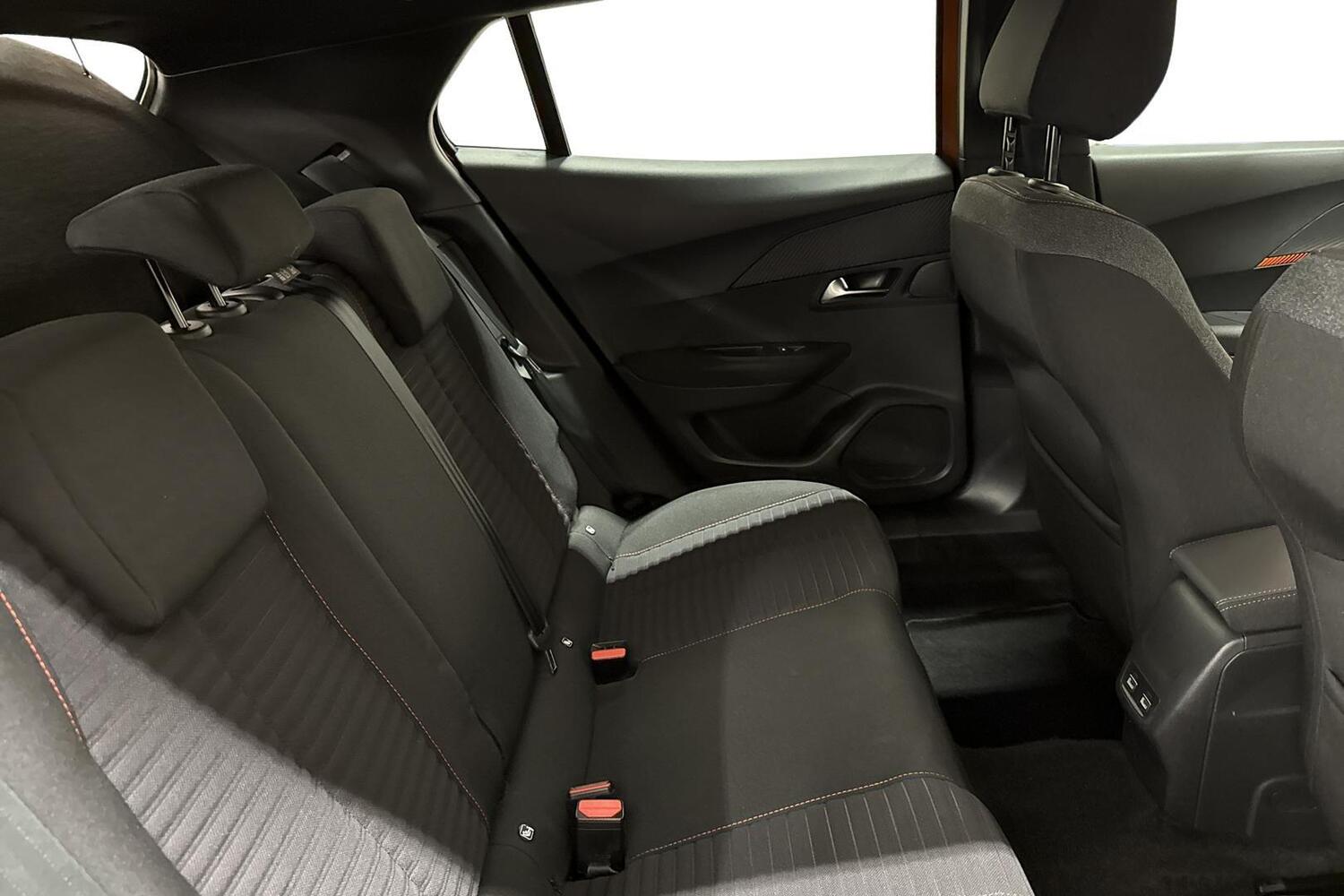 Peugeot e-2008 vaihtoauto