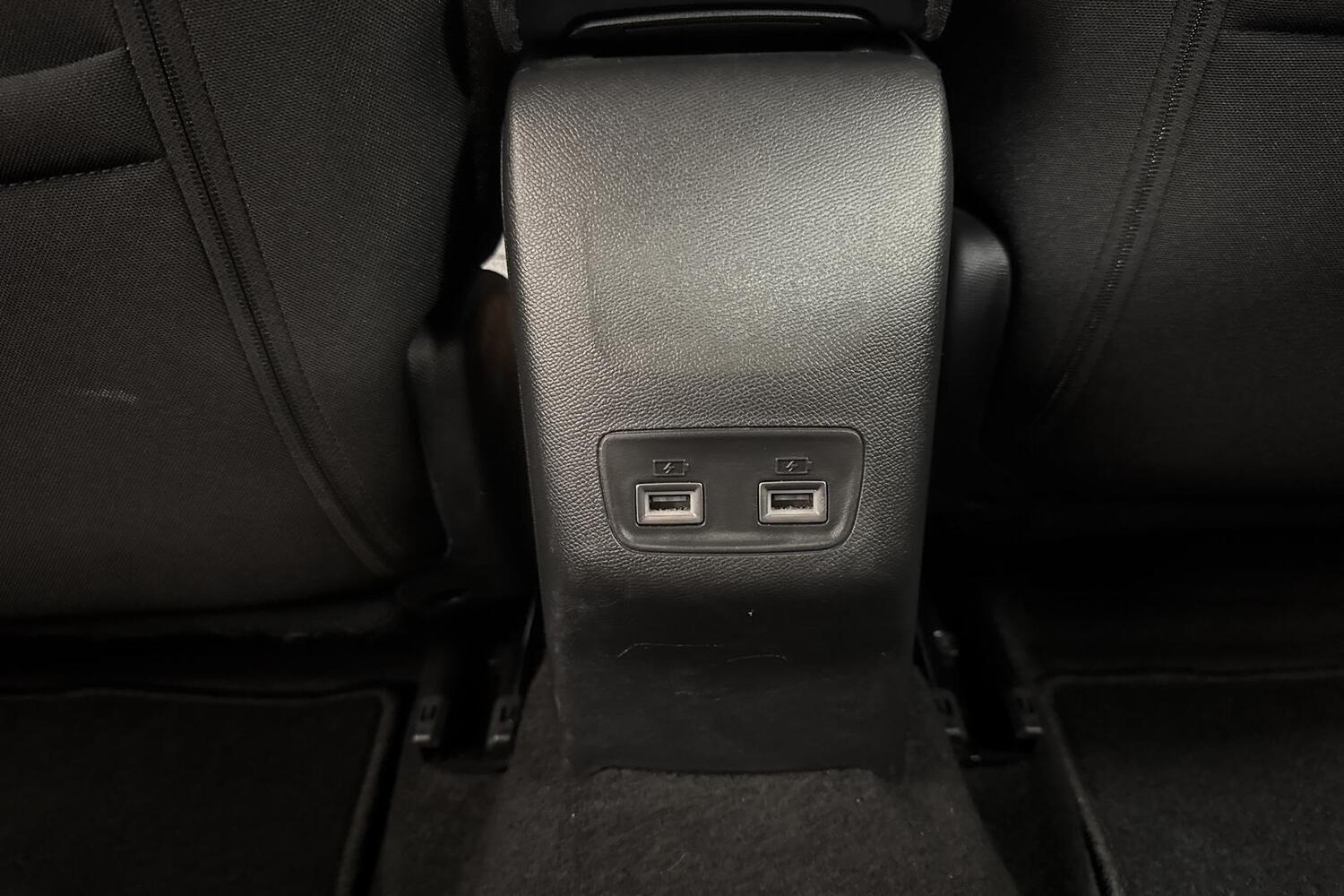 Peugeot e-2008 vaihtoauto