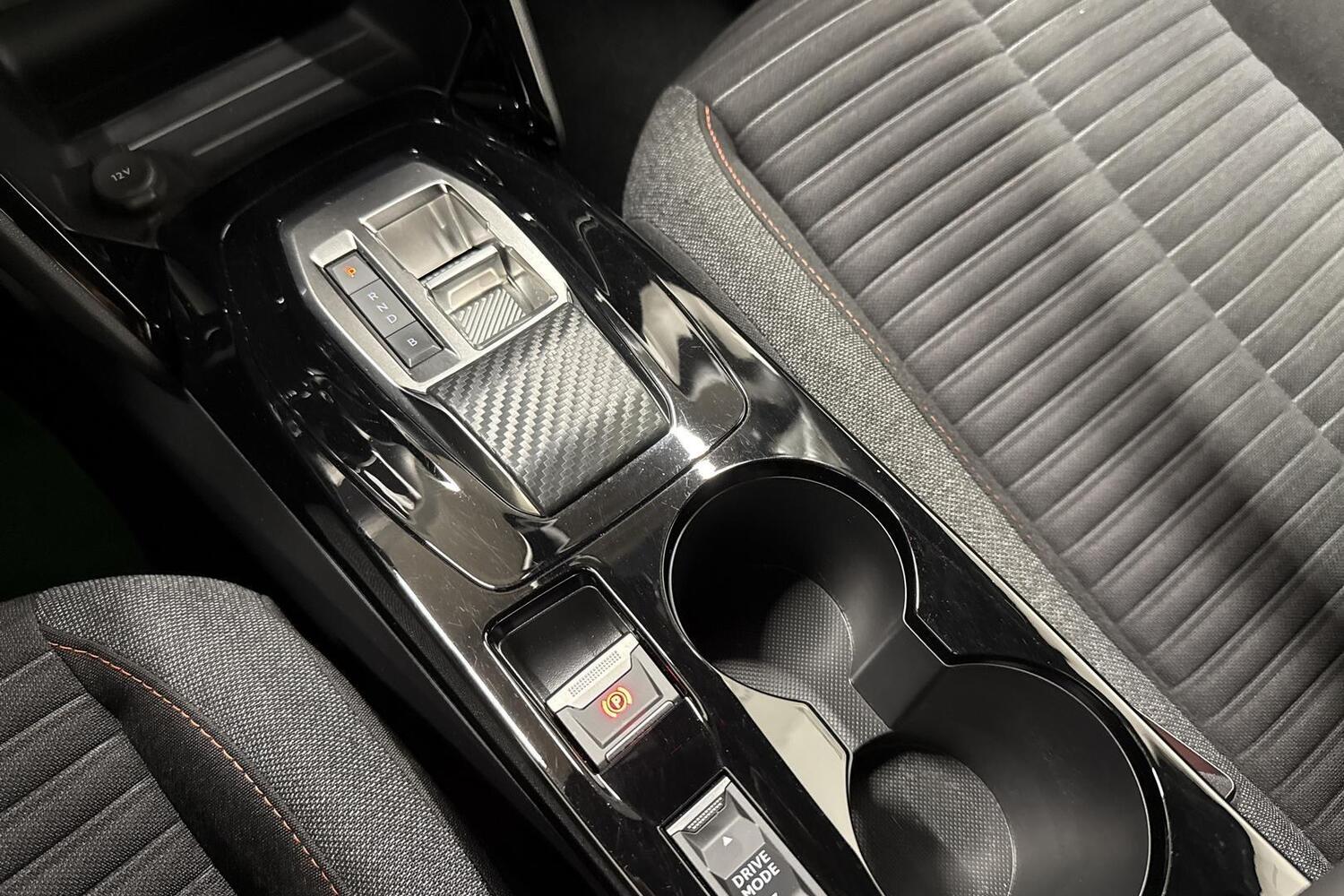 Peugeot e-2008 vaihtoauto