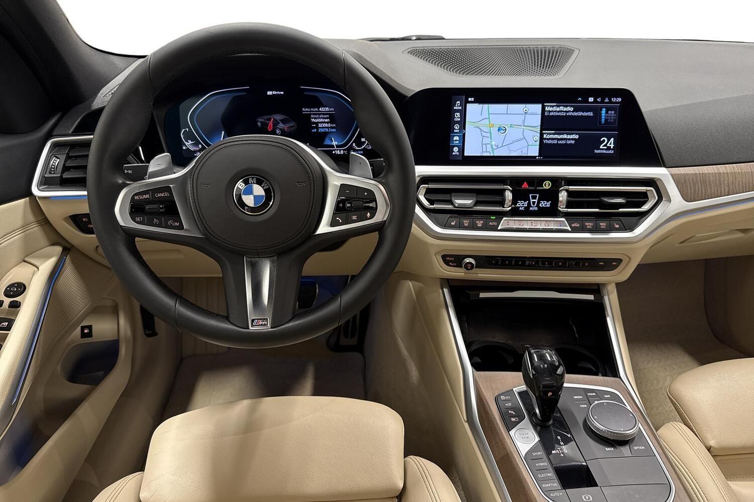 BMW 330 vaihtoauto