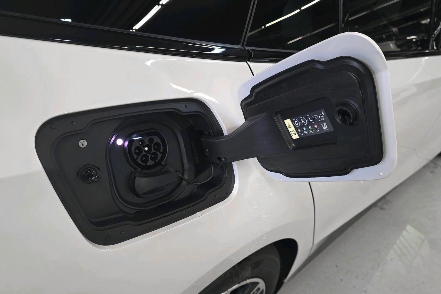 BMW i5 vaihtoauto