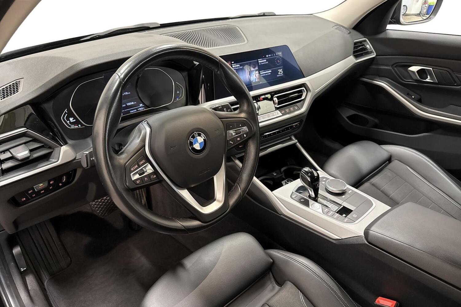 BMW 320 vaihtoauto