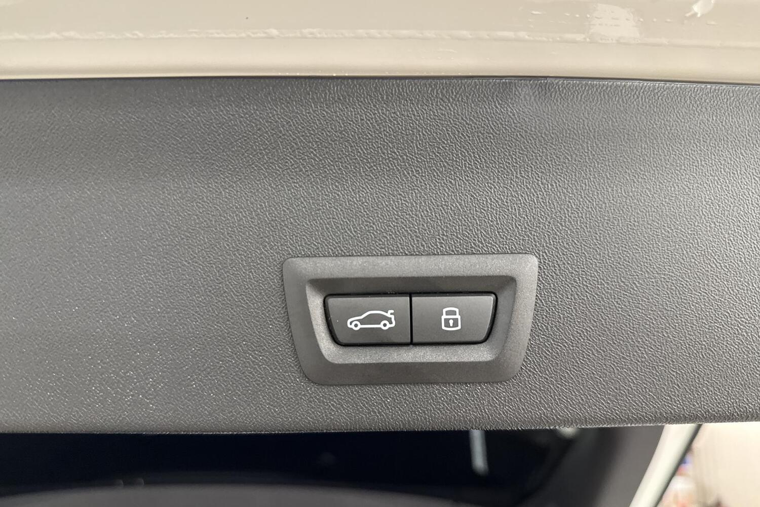 BMW iX3 vaihtoauto