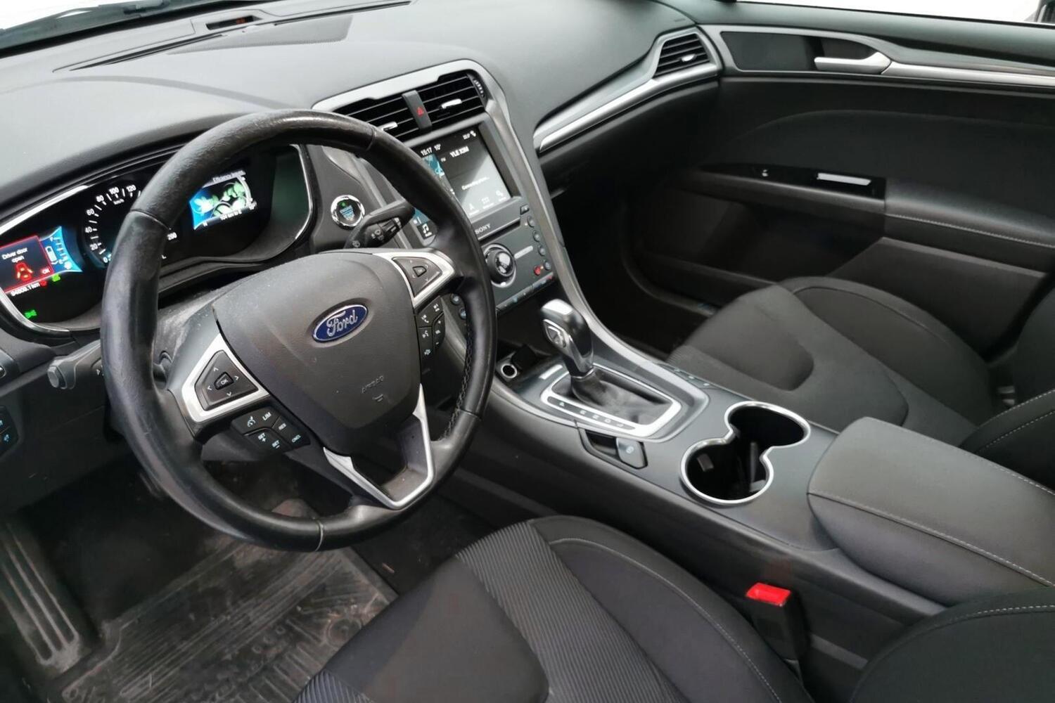 Ford Mondeo vaihtoauto