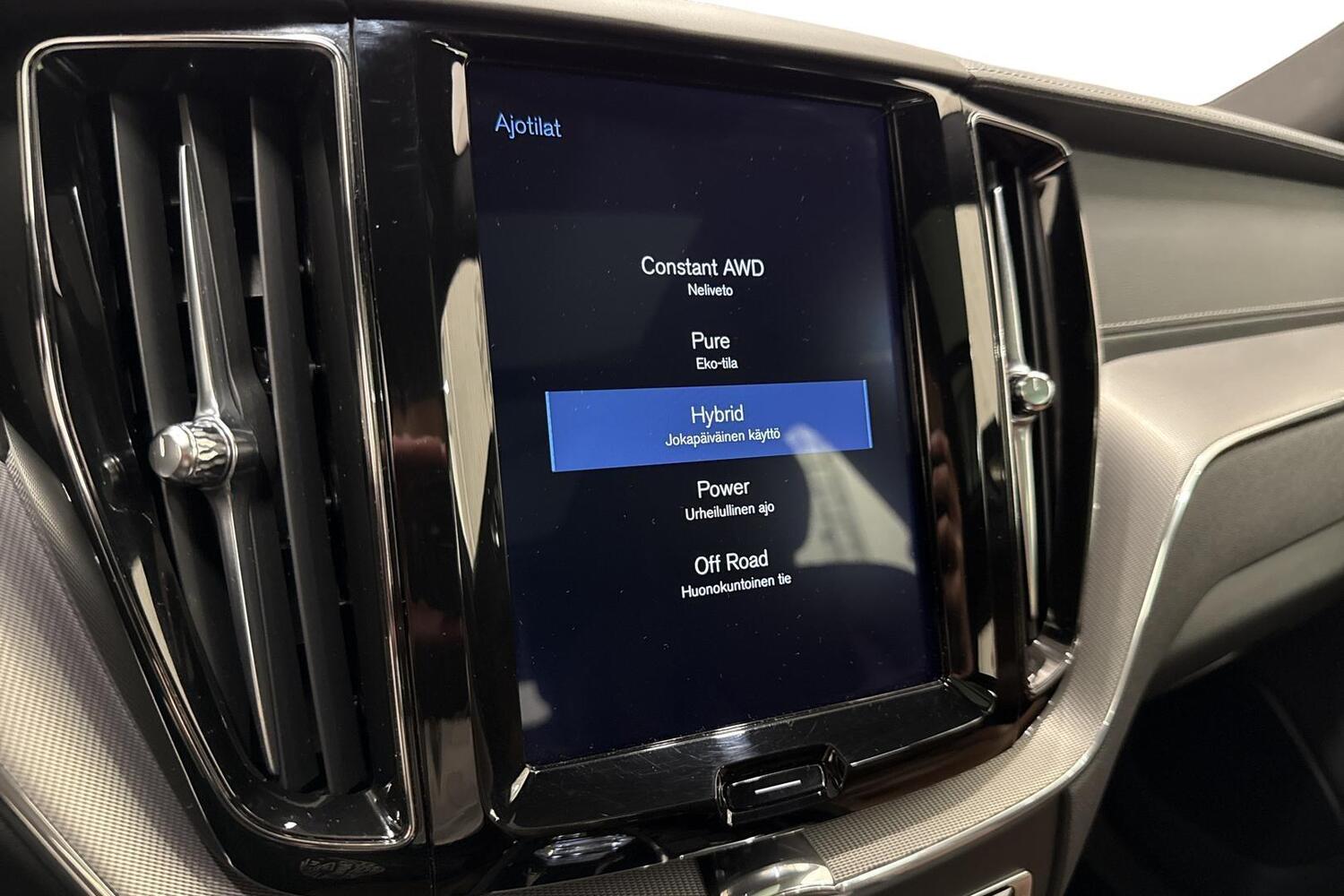 Volvo XC60 vaihtoauto