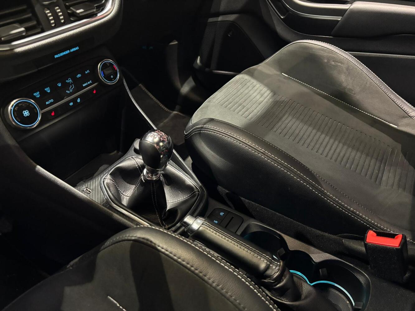 Ford Fiesta vaihtoauto