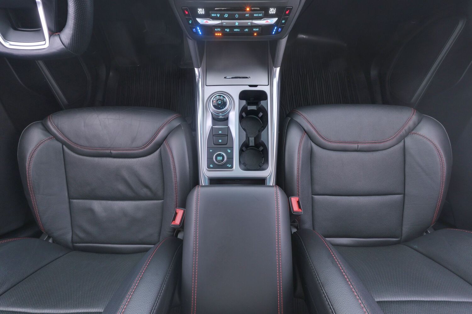 Ford USA Explorer vaihtoauto