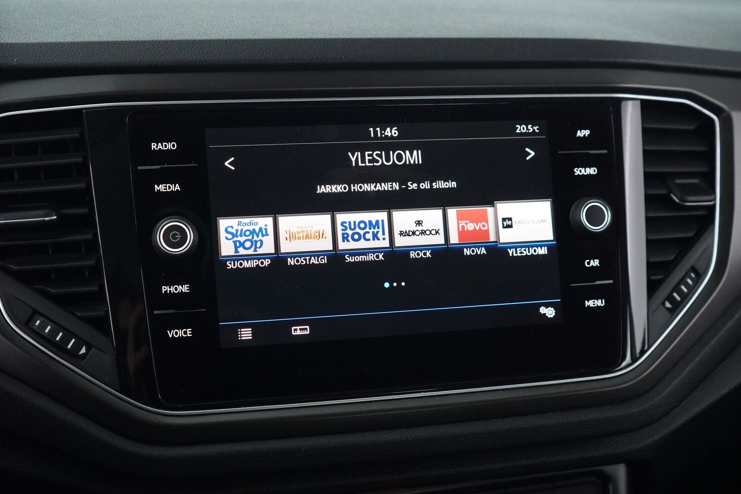 Volkswagen T-Roc vaihtoauto