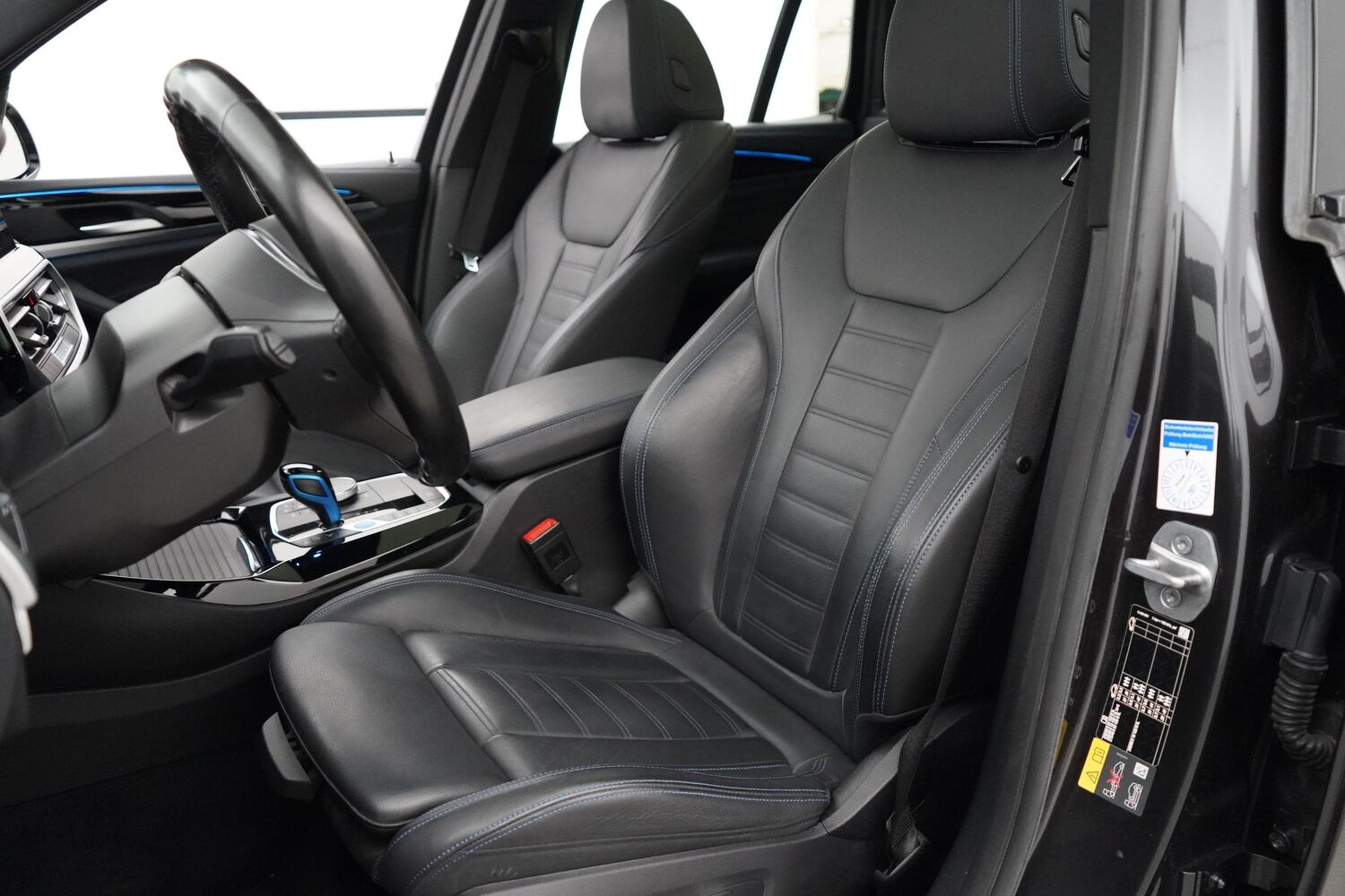BMW iX3 vaihtoauto