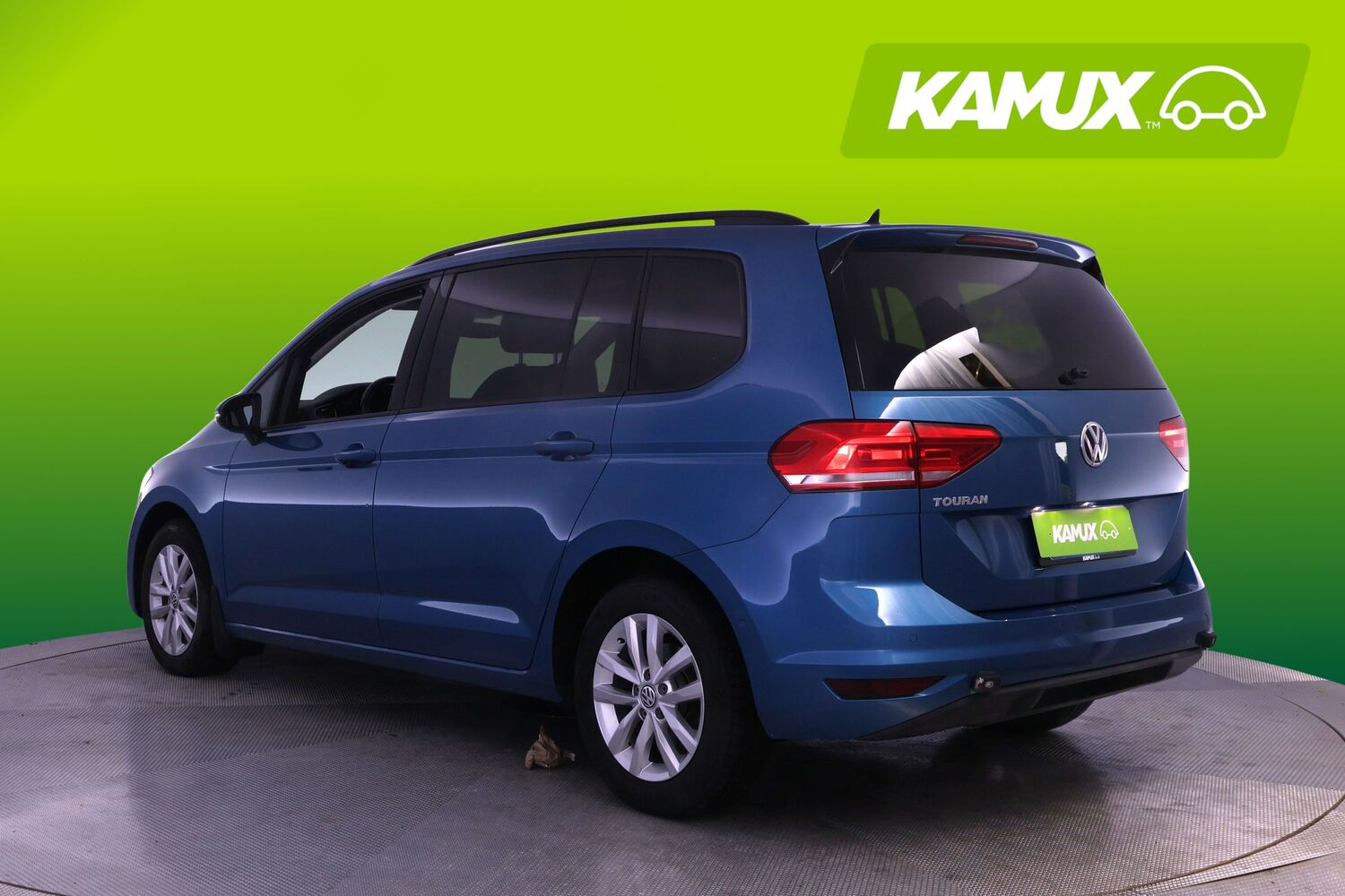 Volkswagen Touran vaihtoauto
