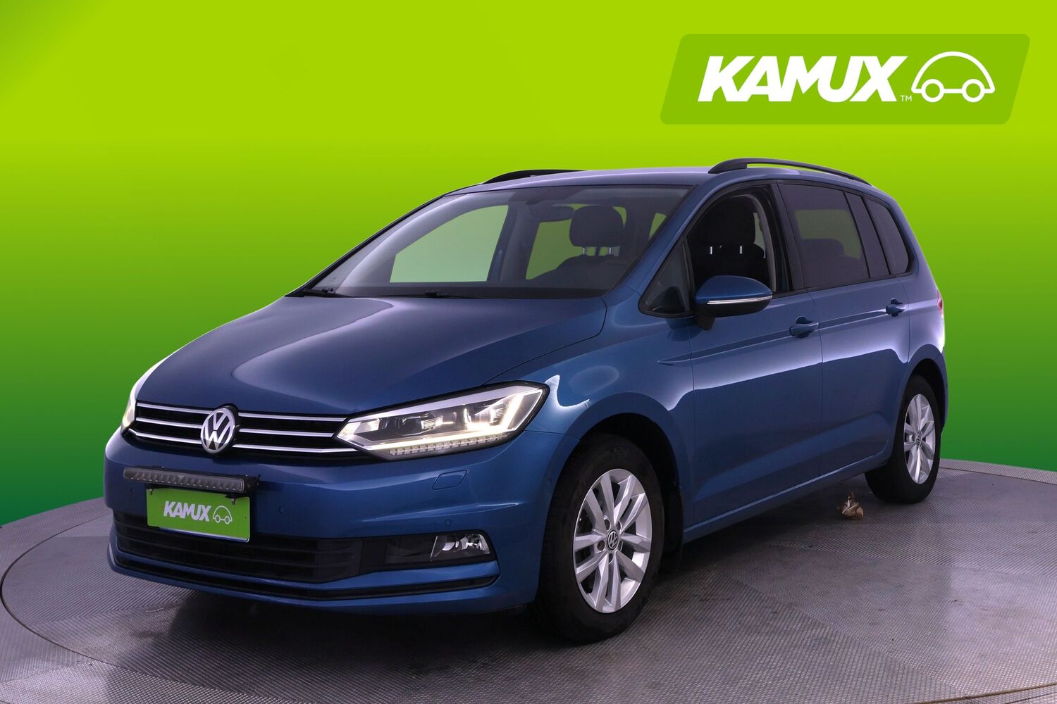 Volkswagen Touran vaihtoauto