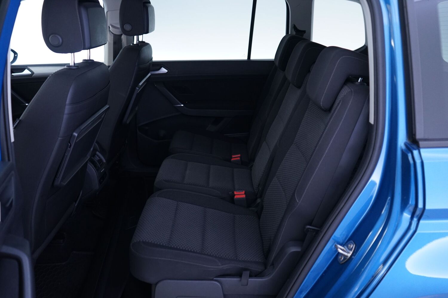 Volkswagen Touran vaihtoauto