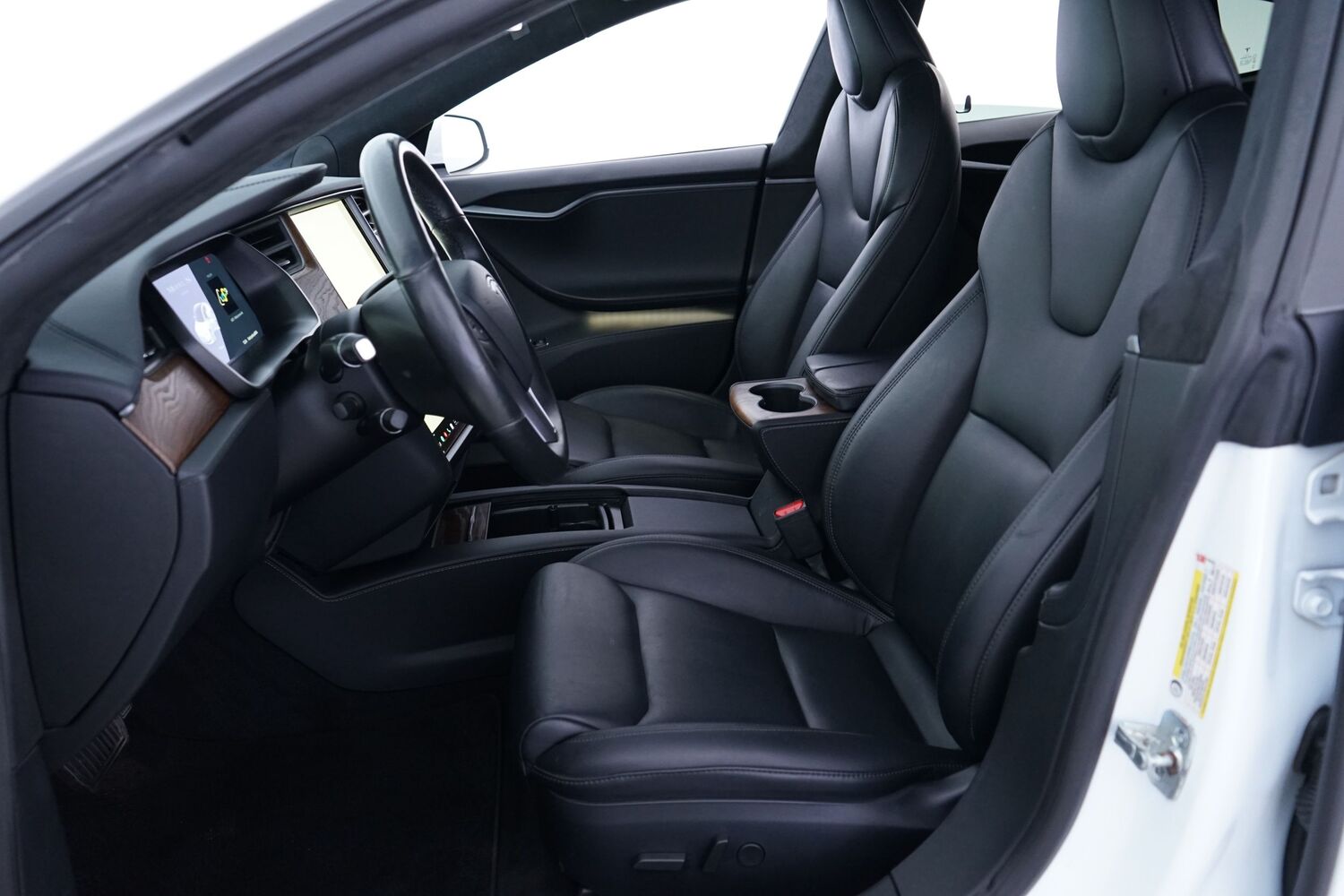 Tesla Model S vaihtoauto