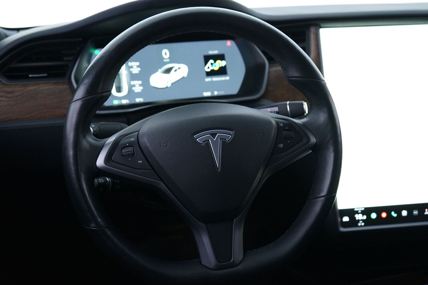 Tesla Model S vaihtoauto
