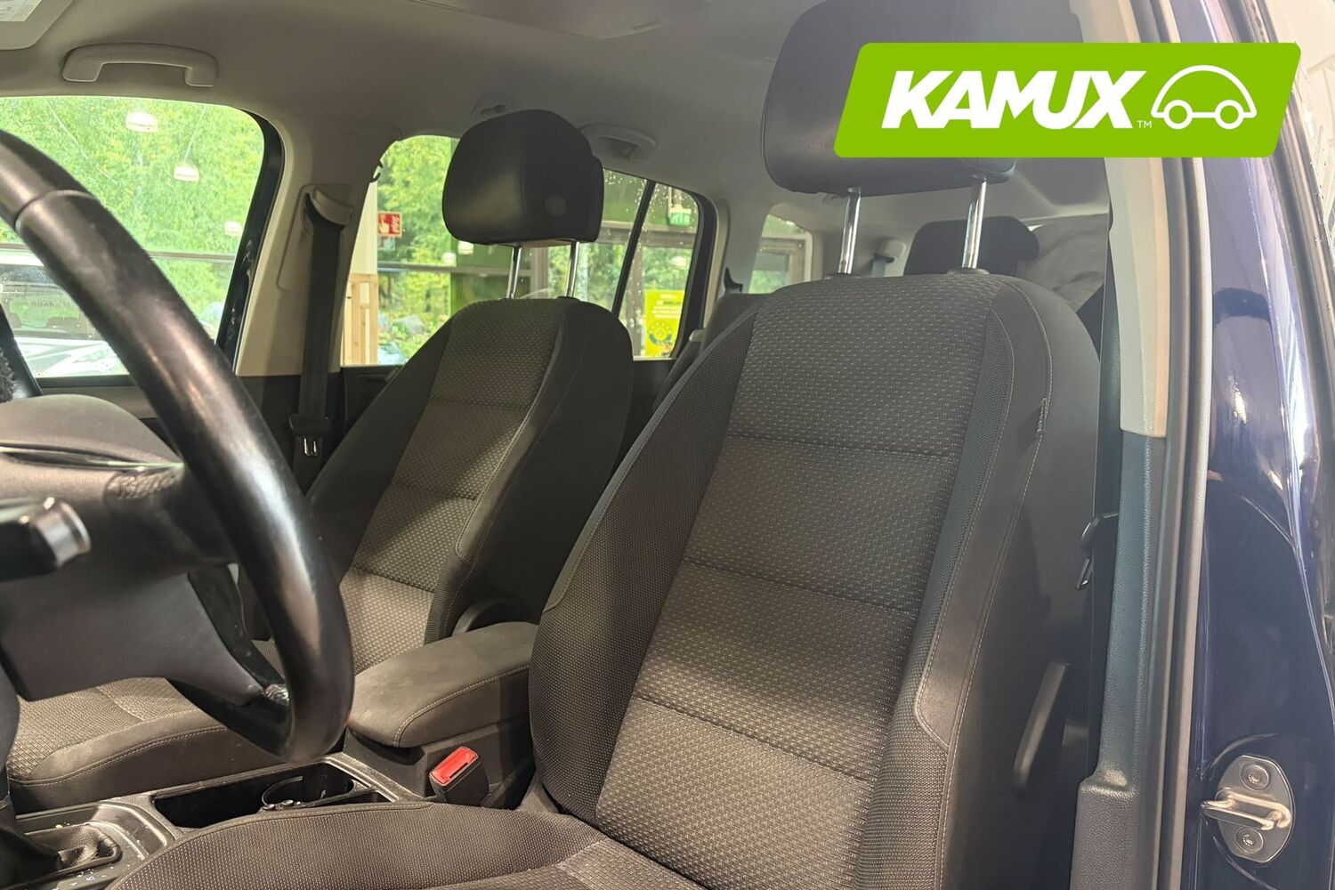 Volkswagen Touran vaihtoauto