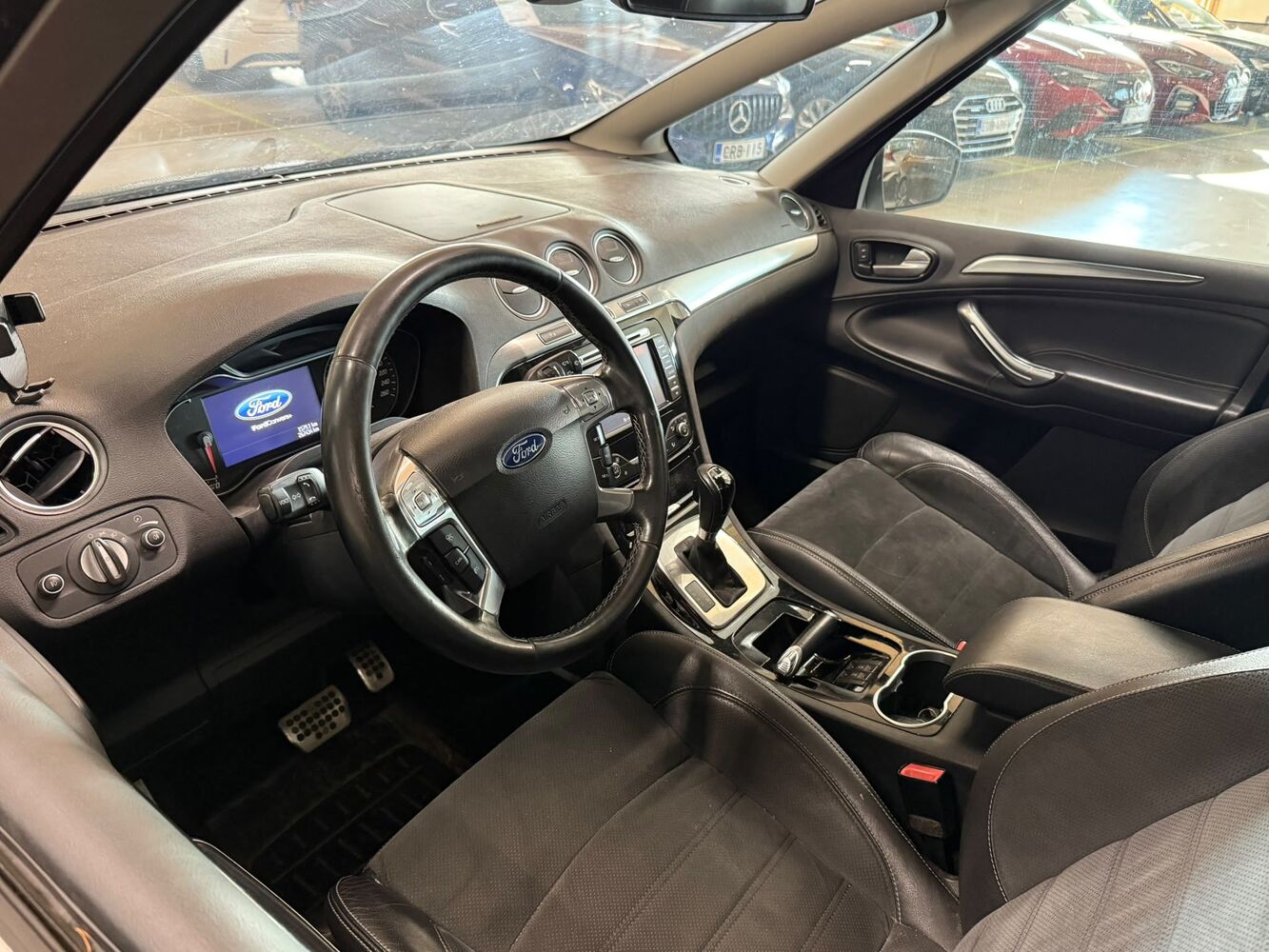 Ford S-MAX vaihtoauto