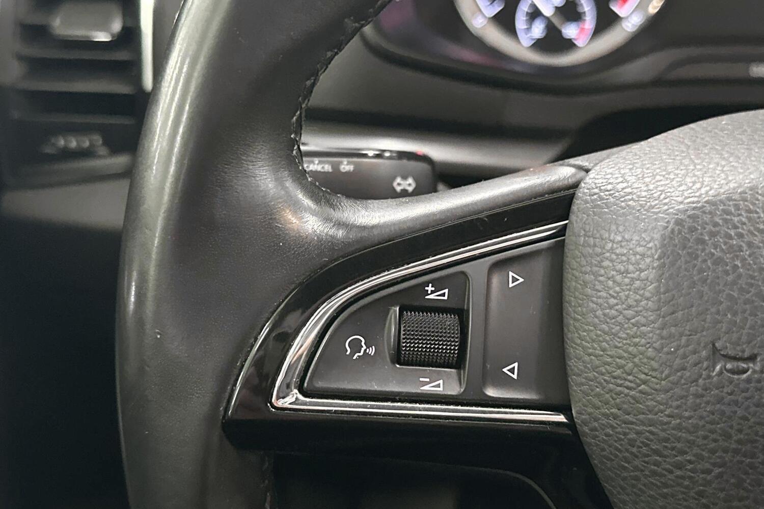 Skoda Karoq vaihtoauto