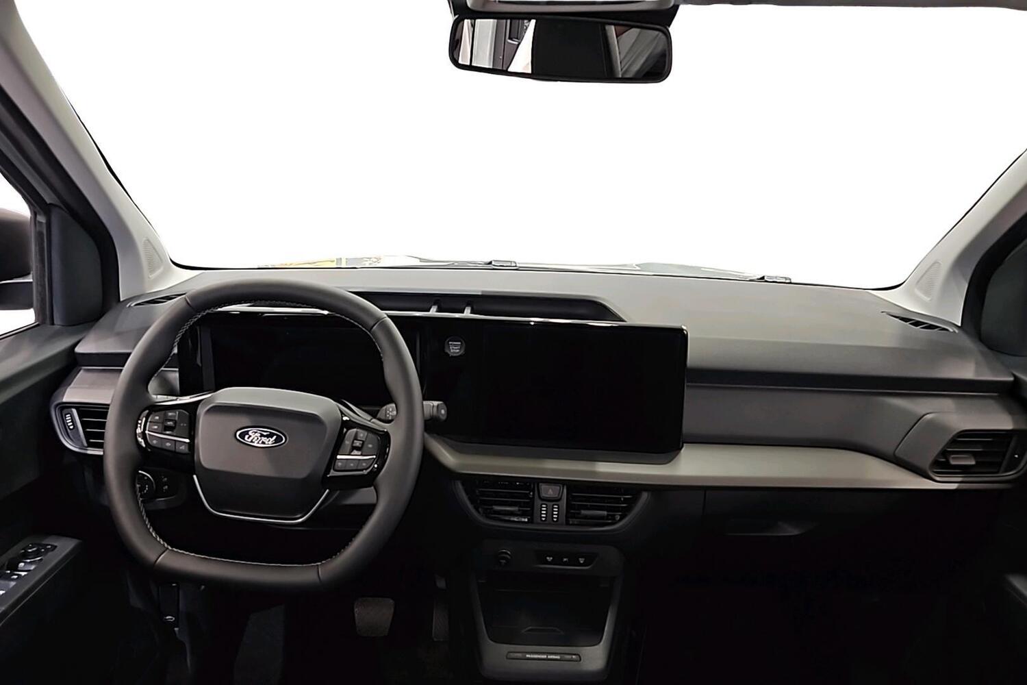 Ford Tourneo Courier vaihtoauto