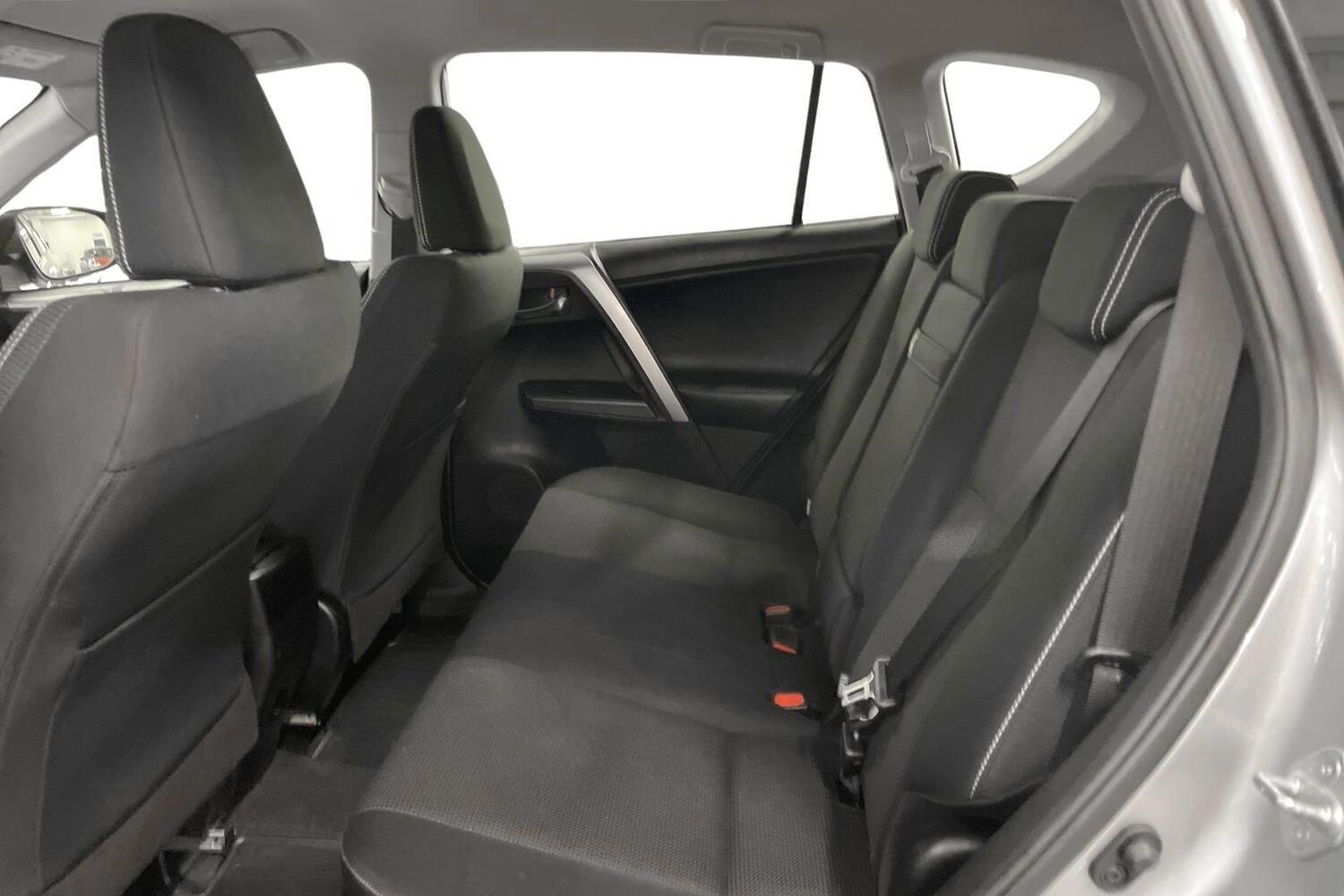 Toyota RAV4 vaihtoauto