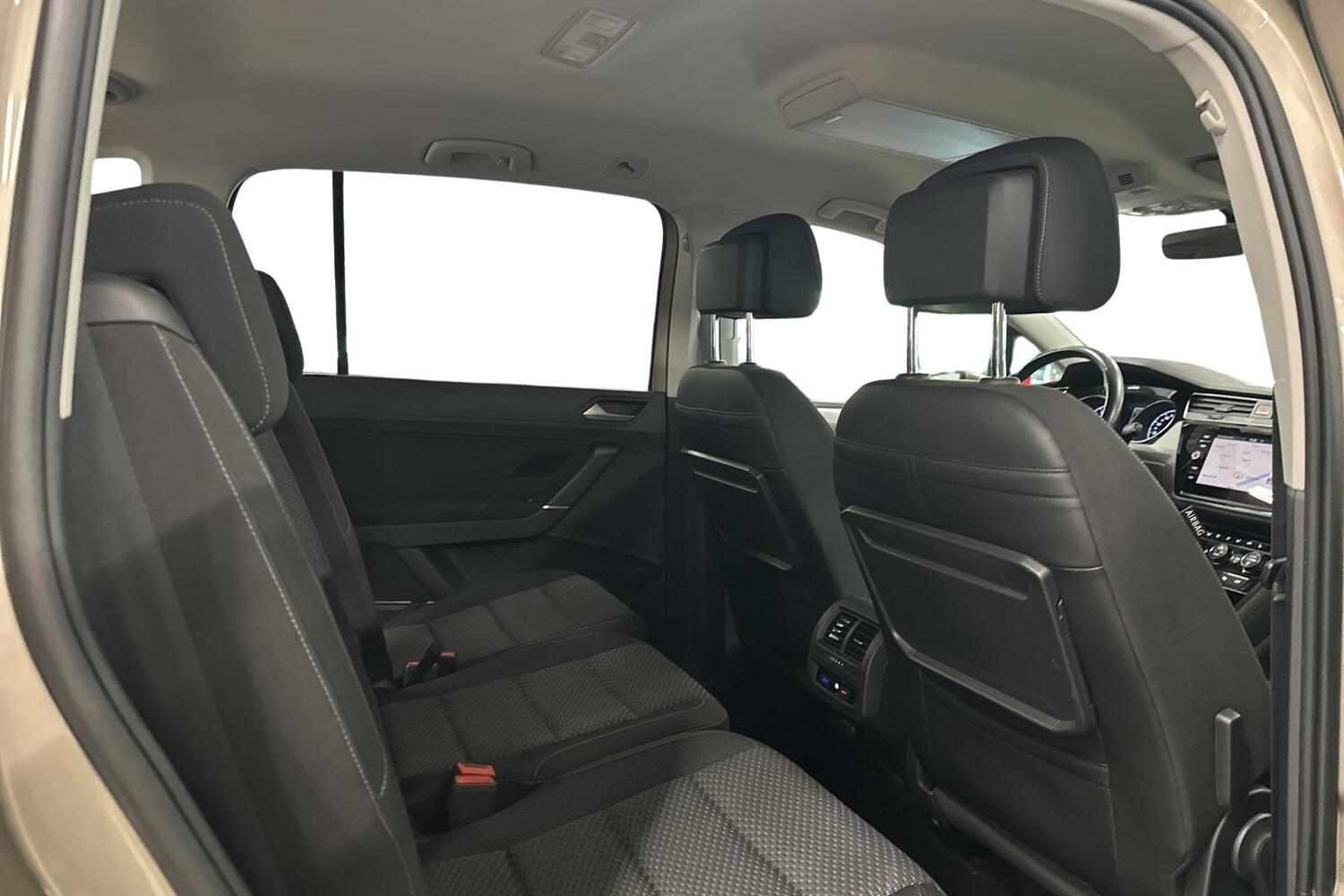 Volkswagen Touran vaihtoauto